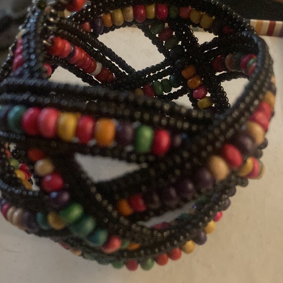 NWOT beaded handmade bracelet - Picture 3 of 5